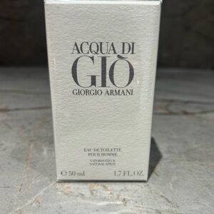Giorgio Armani Acqua di Giò Eau de Toilette - Silver and Cream
